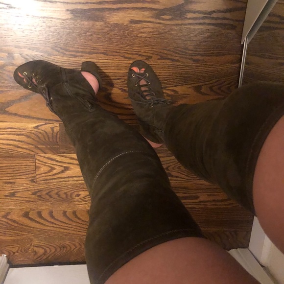 Guess Boots - Picture 6 of 13